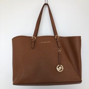 Michael Kors Jet Set Leather Tote